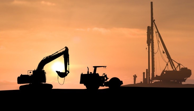 Wibest – Oil Inventory Report – silhouette of oil pump – WibestBroker 